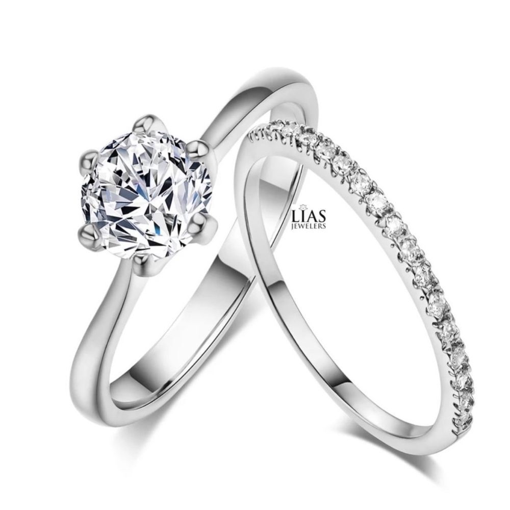 New 18k white gold wedding ring set